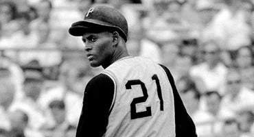 Roberto Clemente back of 21 jersey