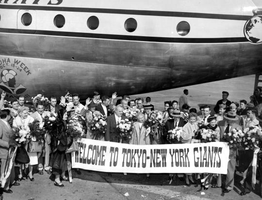The Giants arriving inJapan for a 1953 tour