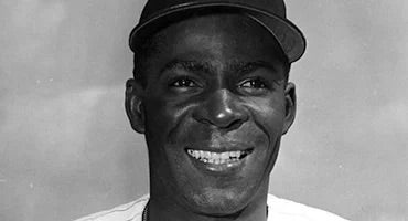 Black and white portrait of Minnie Miñoso