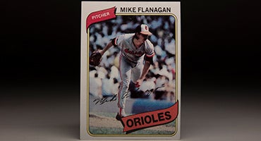 Front of 1980 Topps Mike Flanagan baseball card