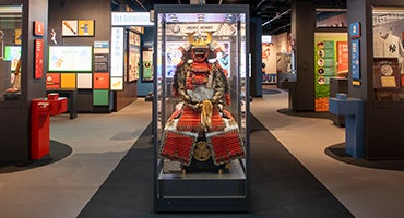 Samurai suit at entrance of Yakyu | Baseball