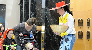 Trick-or-treaters in Plaque Gallery