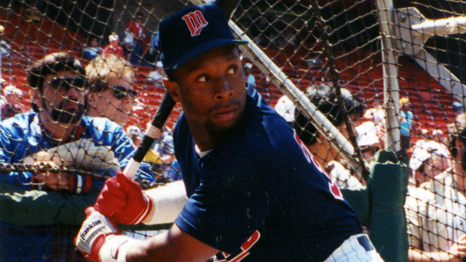 Kirby Puckett bats for Twins