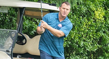 Jim Thome golfing