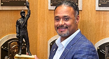 Johan Santana holding Luis Aparicio Award