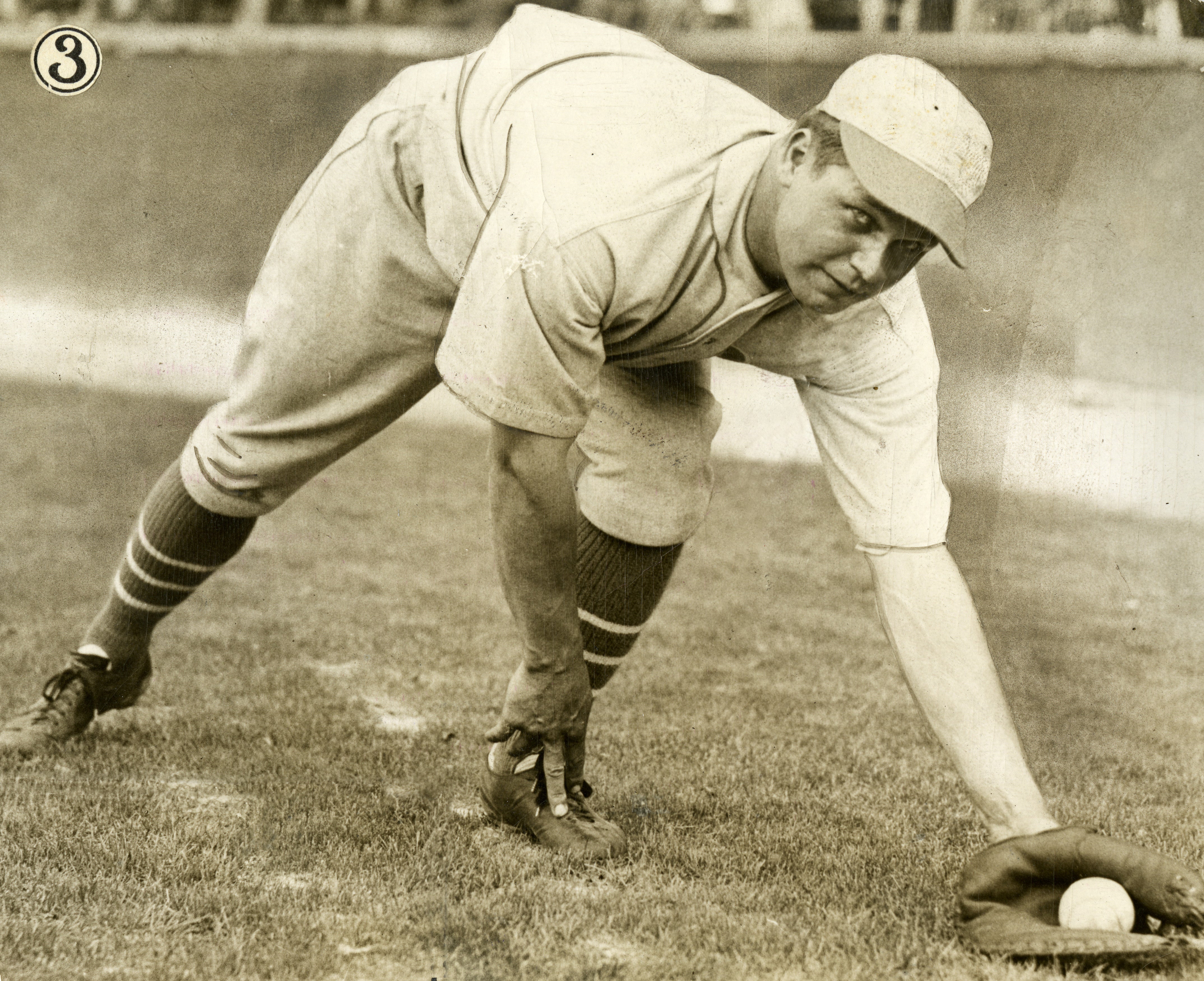 Jimmie Foxx pitched in for Phillies during war-torn 1945 season