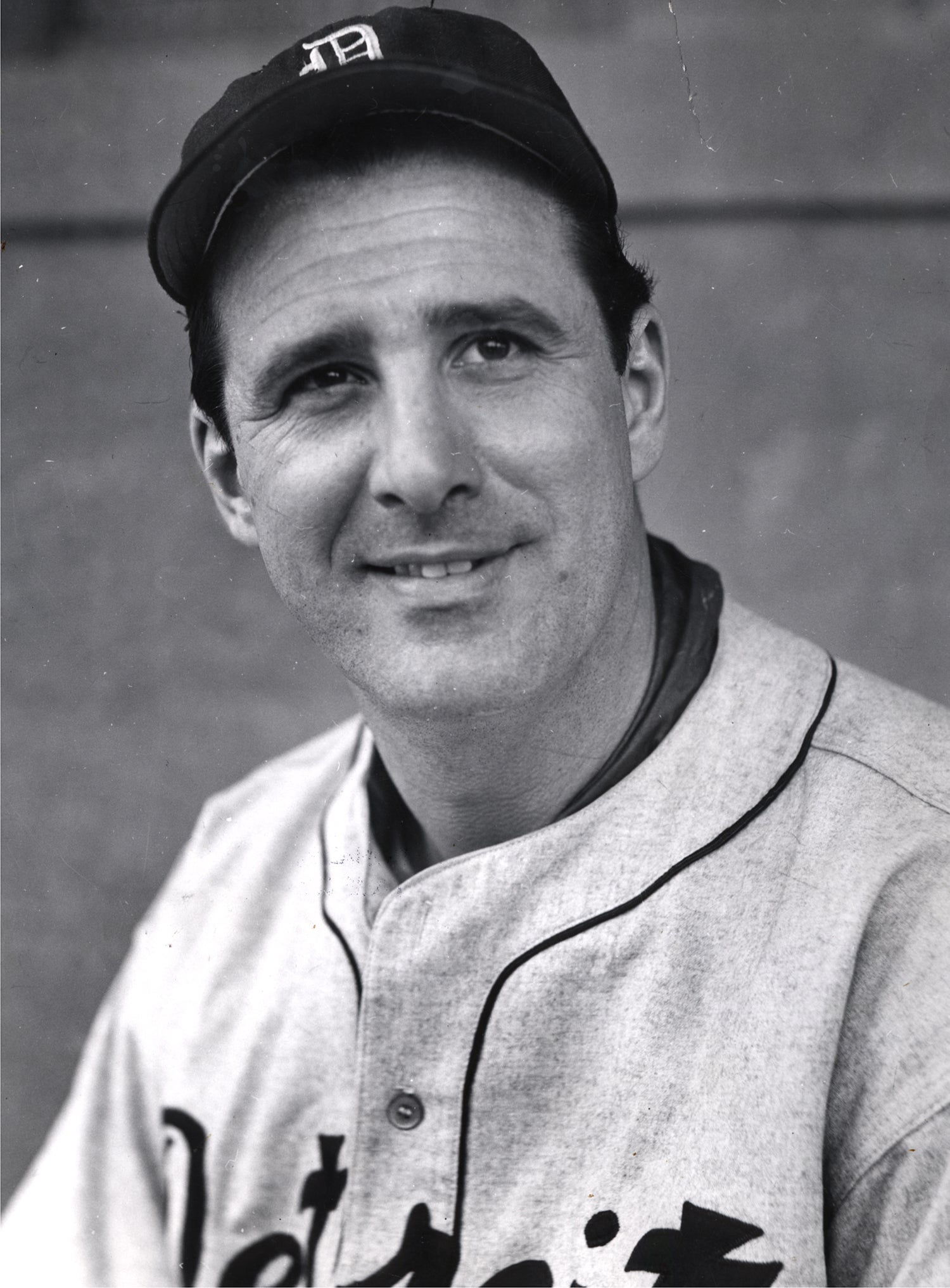 Tigers move first baseman Hank Greenberg to the outfield 