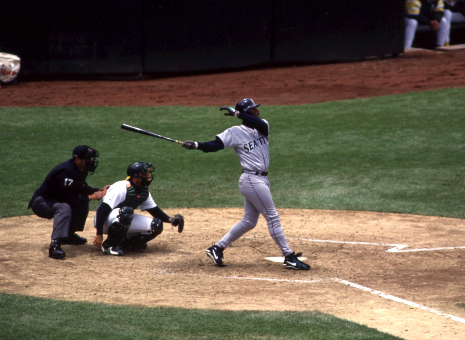 Griffey Jr. and Sr. hit back-to-back home runs for Mariners
