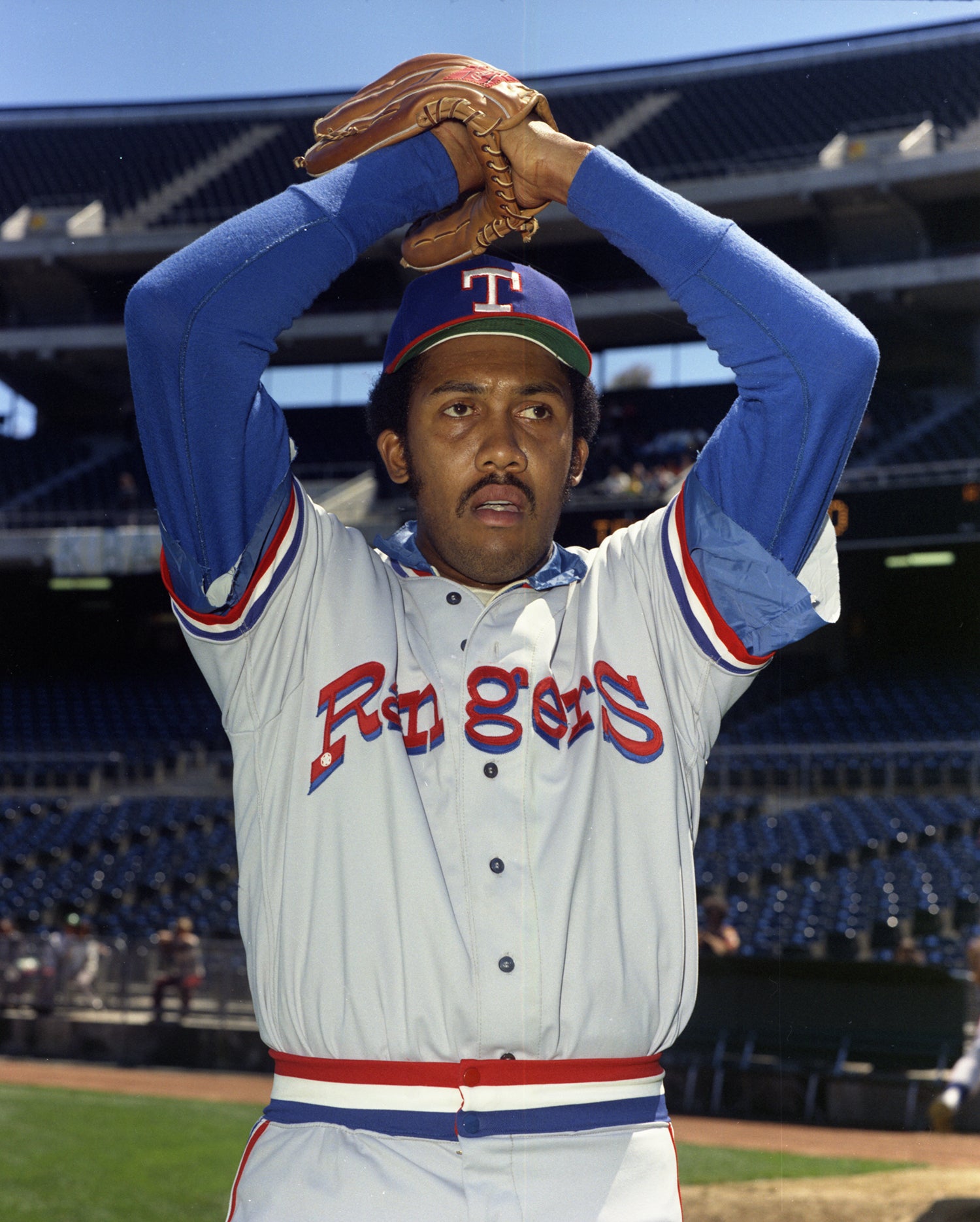 Red Sox trade future Hall of Fame pitcher Fergie Jenkins to Rangers
