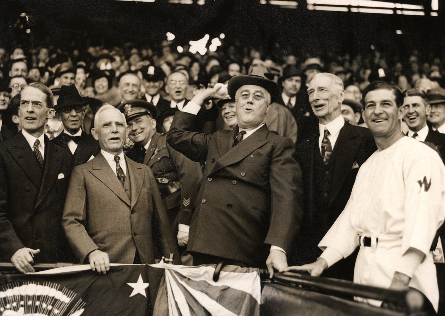 #Shortstops: Commissioner Landis’ letter sparked a historic response from FDR