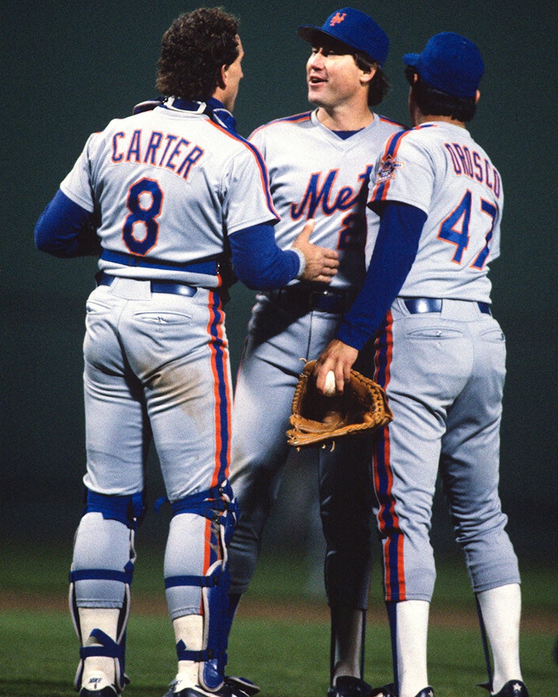 Gary Carter, Ray Knight and Jesse Orosco participate in mound visit