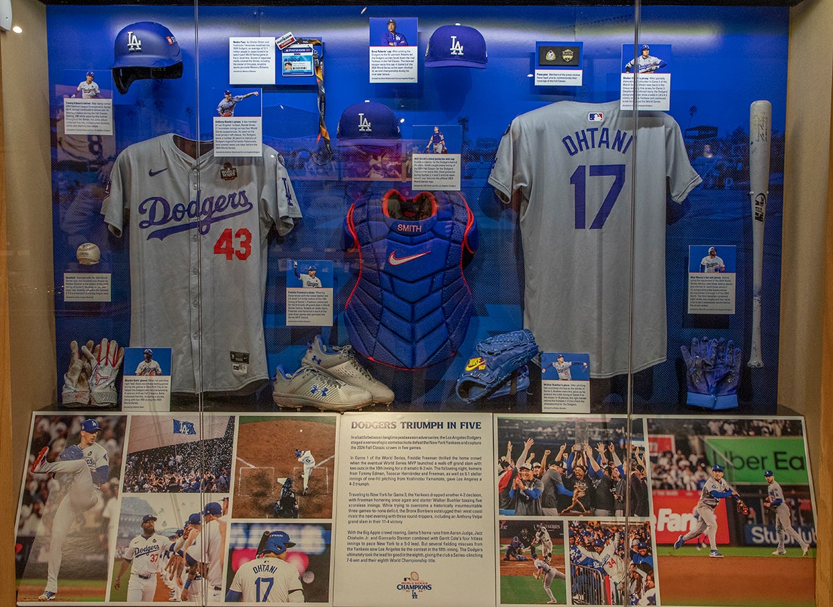 2024 Autumn Glory exhibit