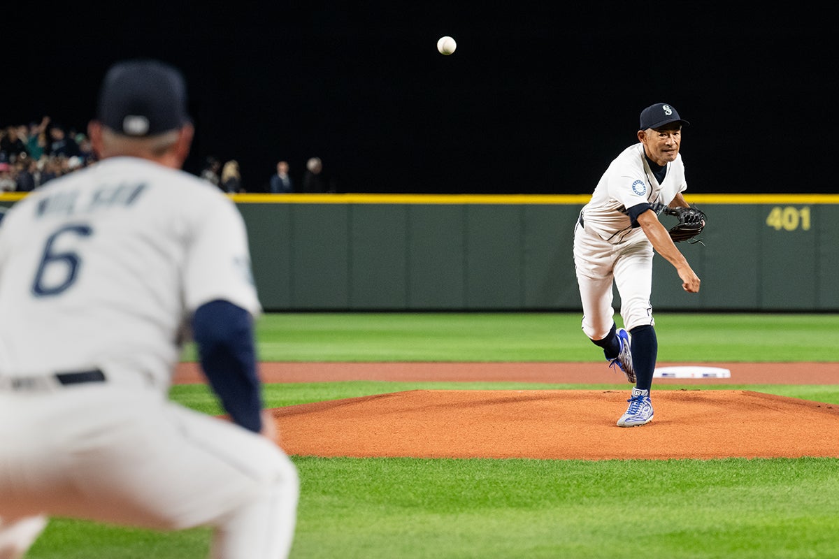 Ichiro Suzuki throws first pitch