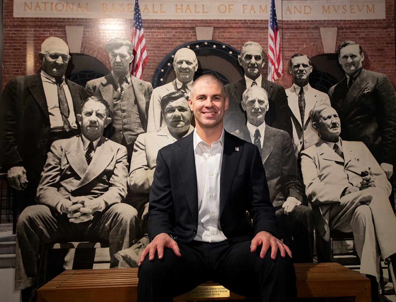 Joe Mauer sits in front of Hall of Famers at inaugural Induction