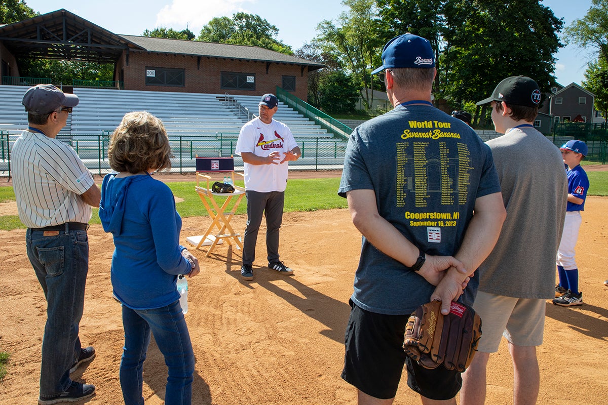 Scott Rolen speaks to fans at Turn Two