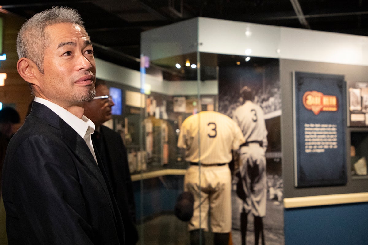 Ichiro in front of Babe Ruth jersey