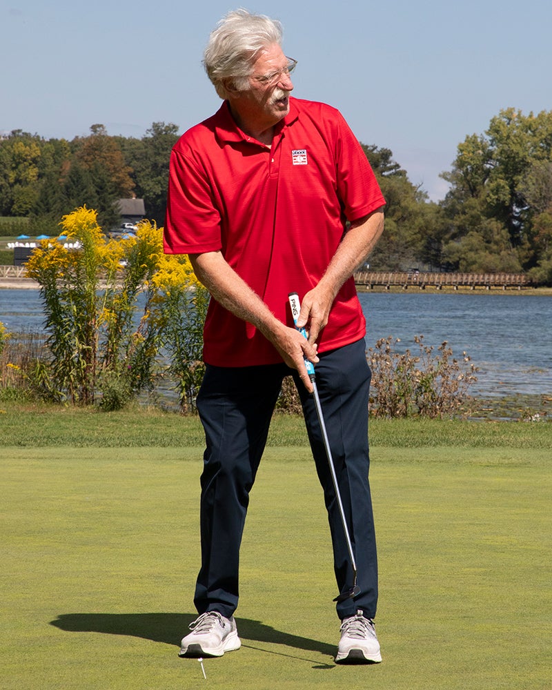 Jack Morris with putter at Leatherstocking Golf Course