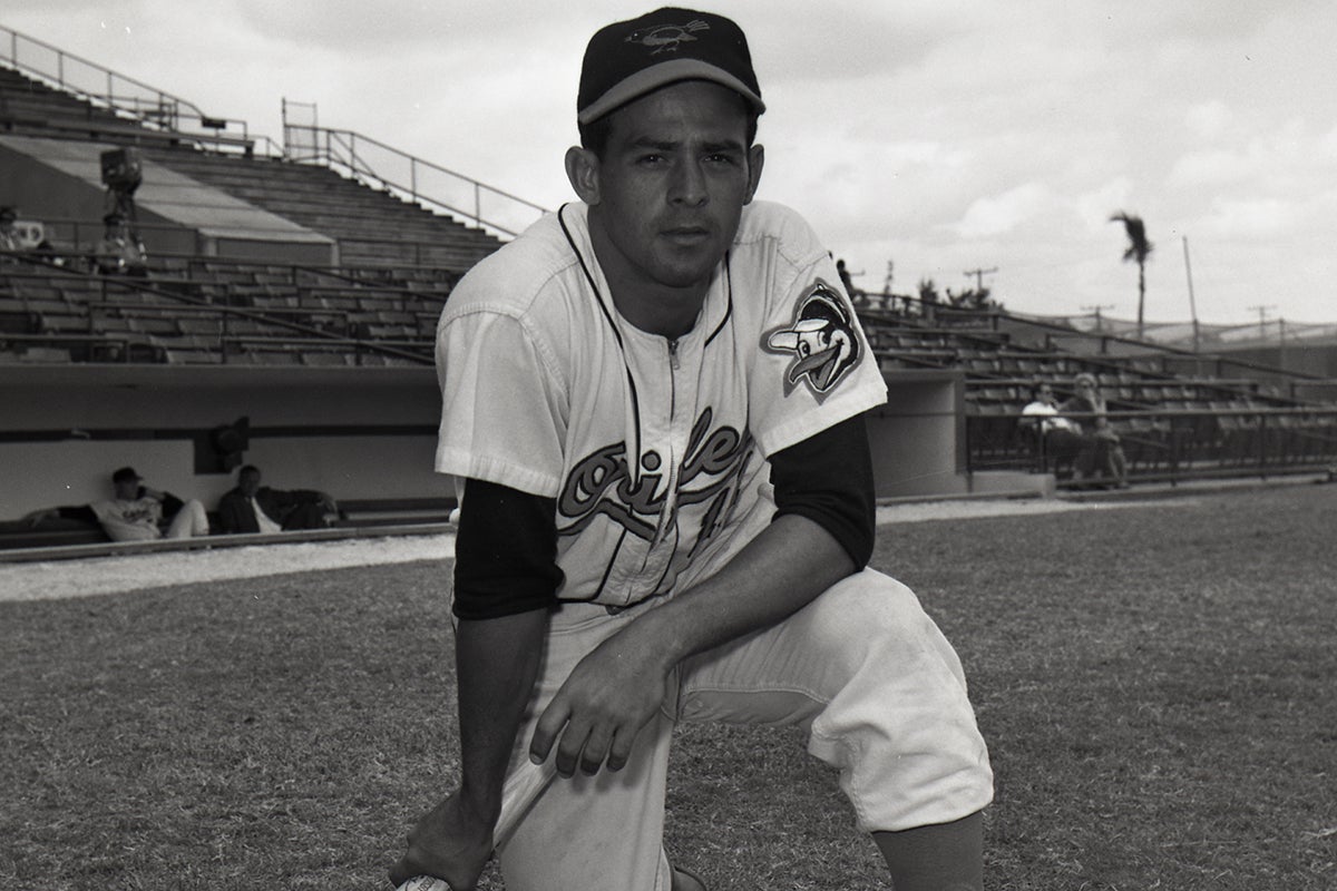Don Wingfield in Orioles uniform