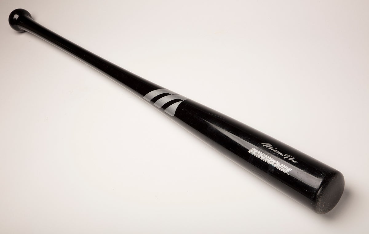 Ichiro Suzuki 261st and 262nd base hit bat