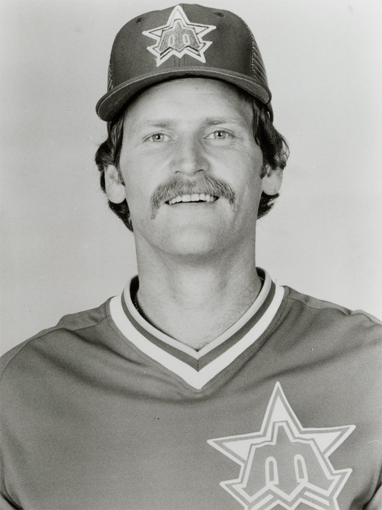 Head and shoulders portrait of Larry Andersen in Mariners uniform