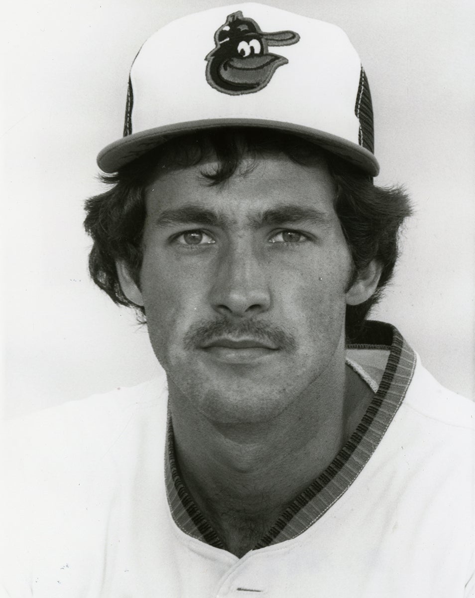 Mike Boddicker portrait in Orioles uniform