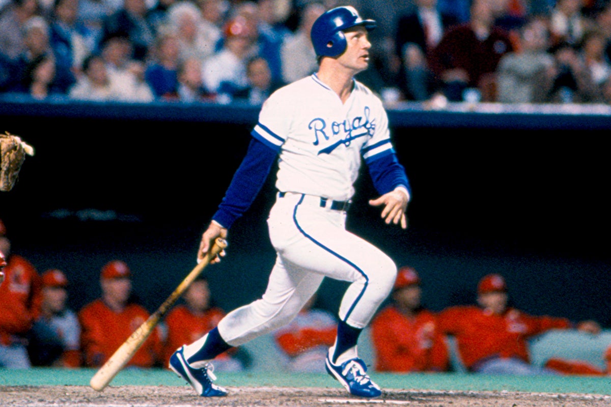 George Brett bats in 1985 World Series