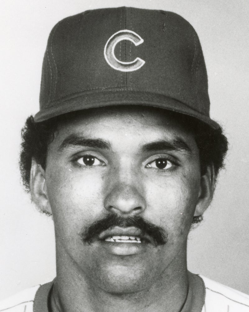 Head and shoulders portrait of Henry Cotto in Cubs uniform