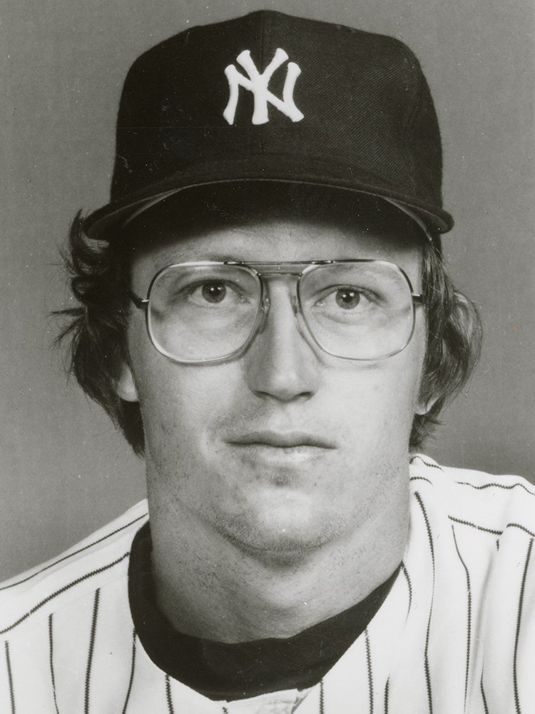 Head and shoulders portrait of Ron Davis in Yankees uniform