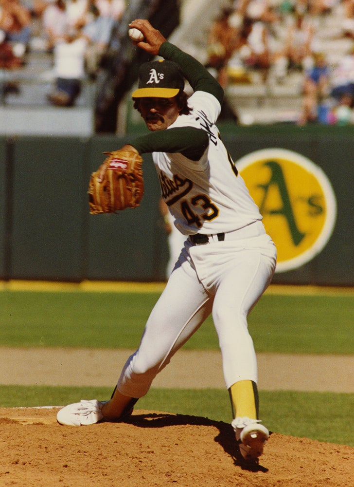 Dennis Eckersley pitching for Athletics