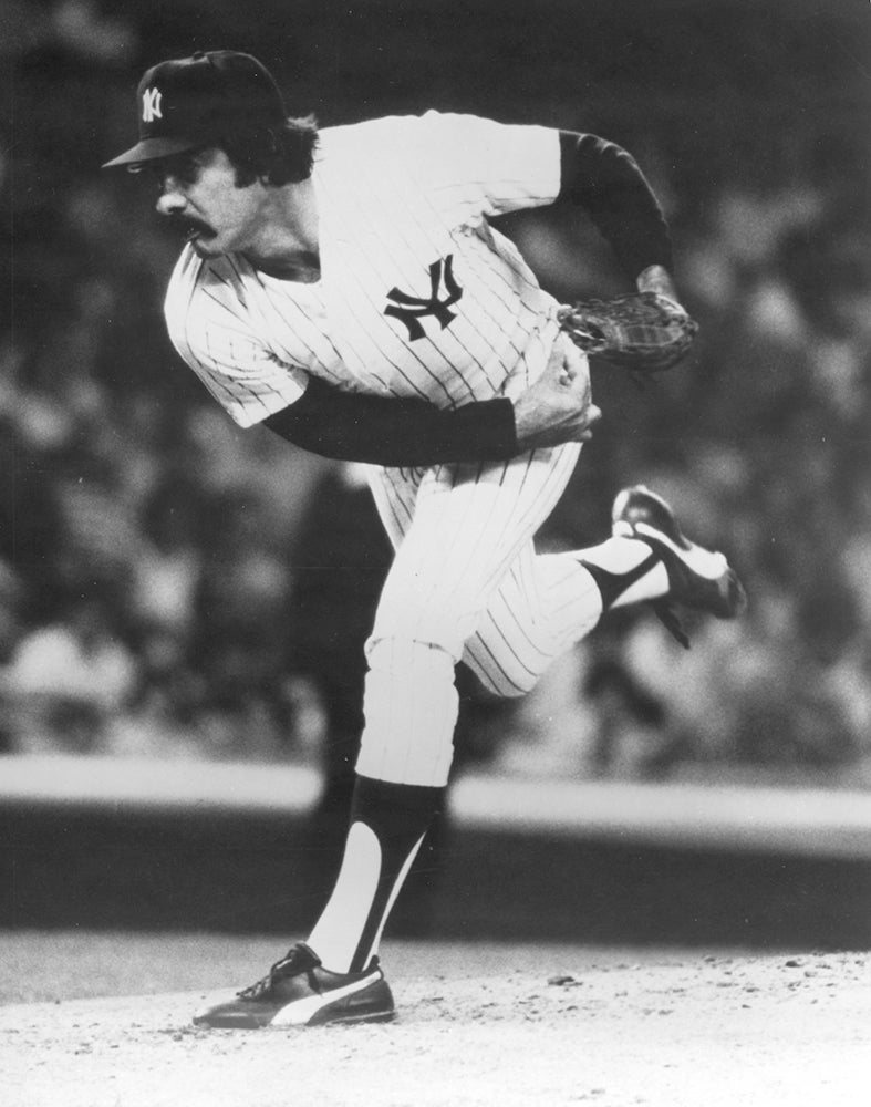 Ed Figueroa pitches for Yankees