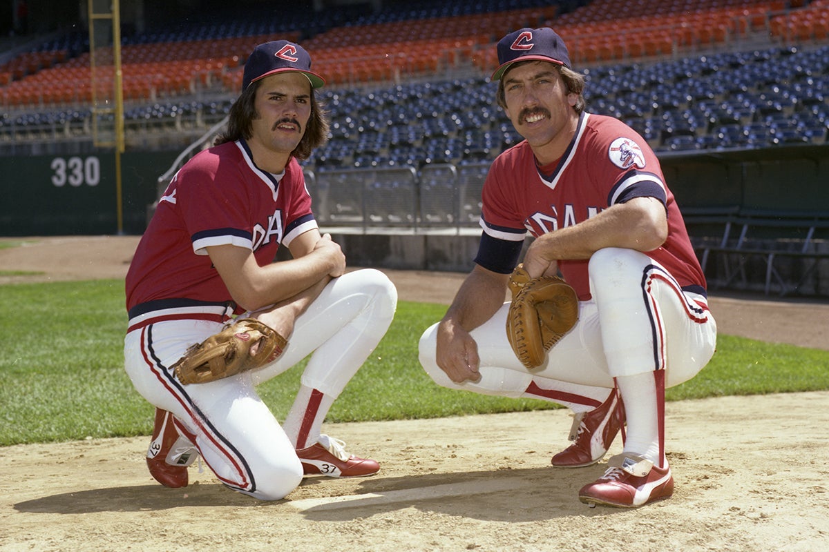 Dennis Eckersley and Ray Fosse in Indians uniforms