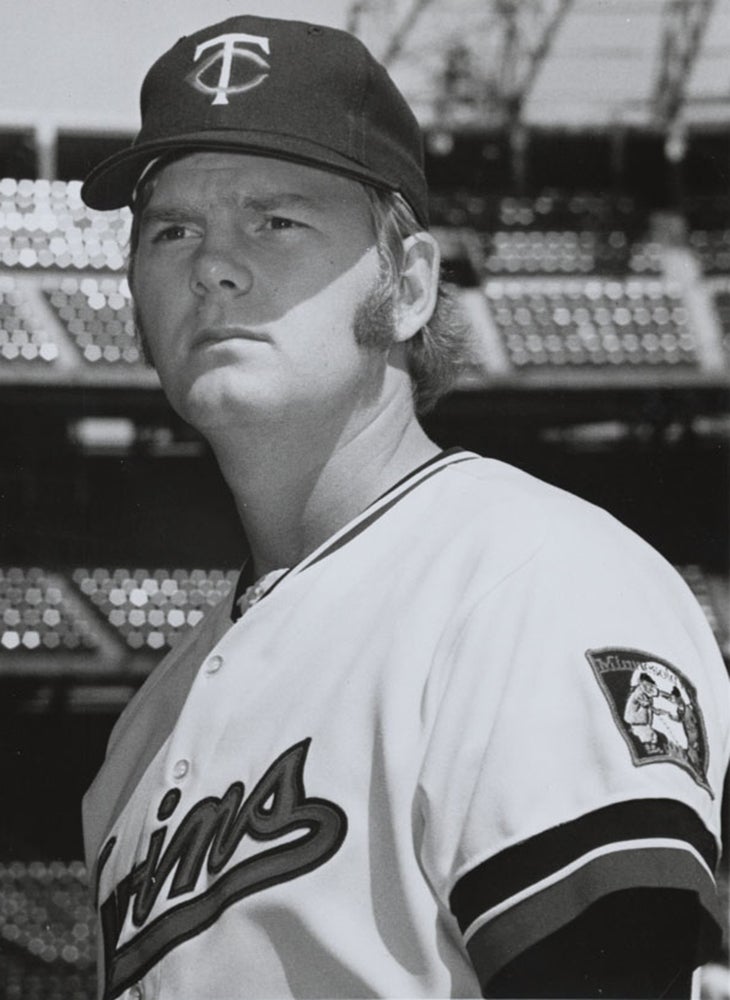 Head and shoulders portrait of Dave Goltz in Twins uniform