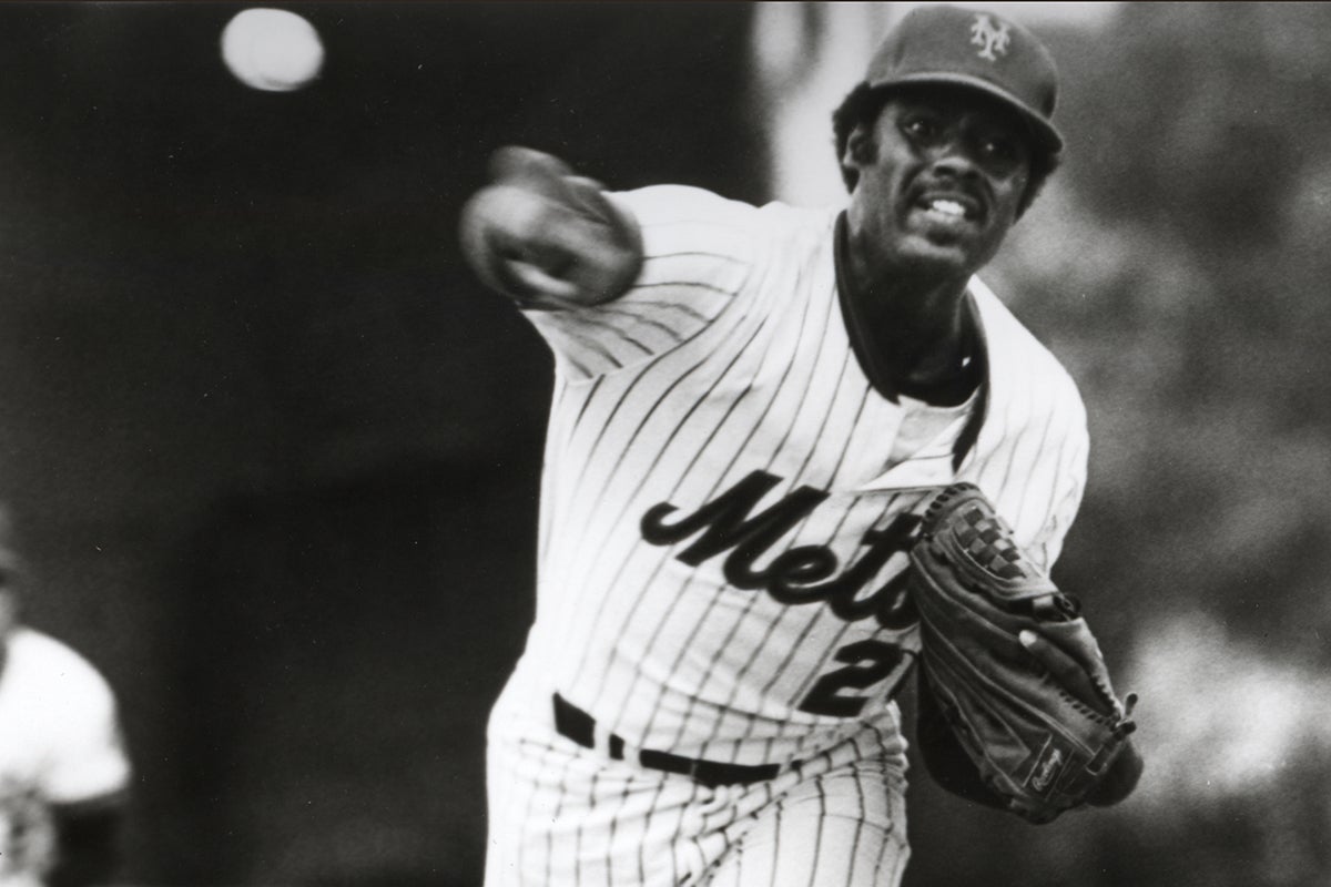 Ray Burris pitches for Mets