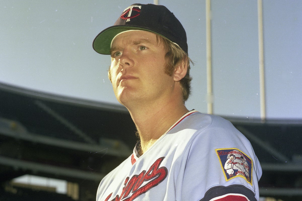 Head and shoulders portrait of Dave Goltz in Twins uniform