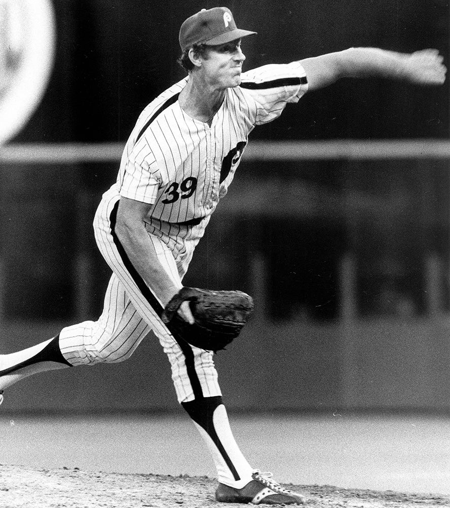 Jim Kaat pitches for Phillies