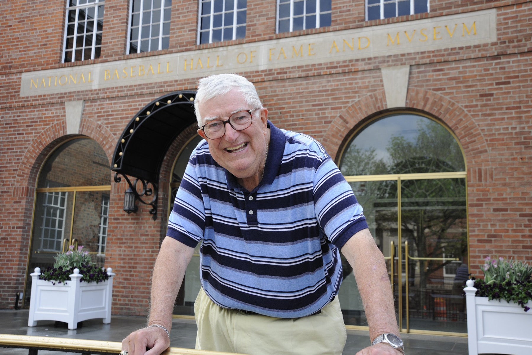 Frank Layden at Hall of Fame entrance