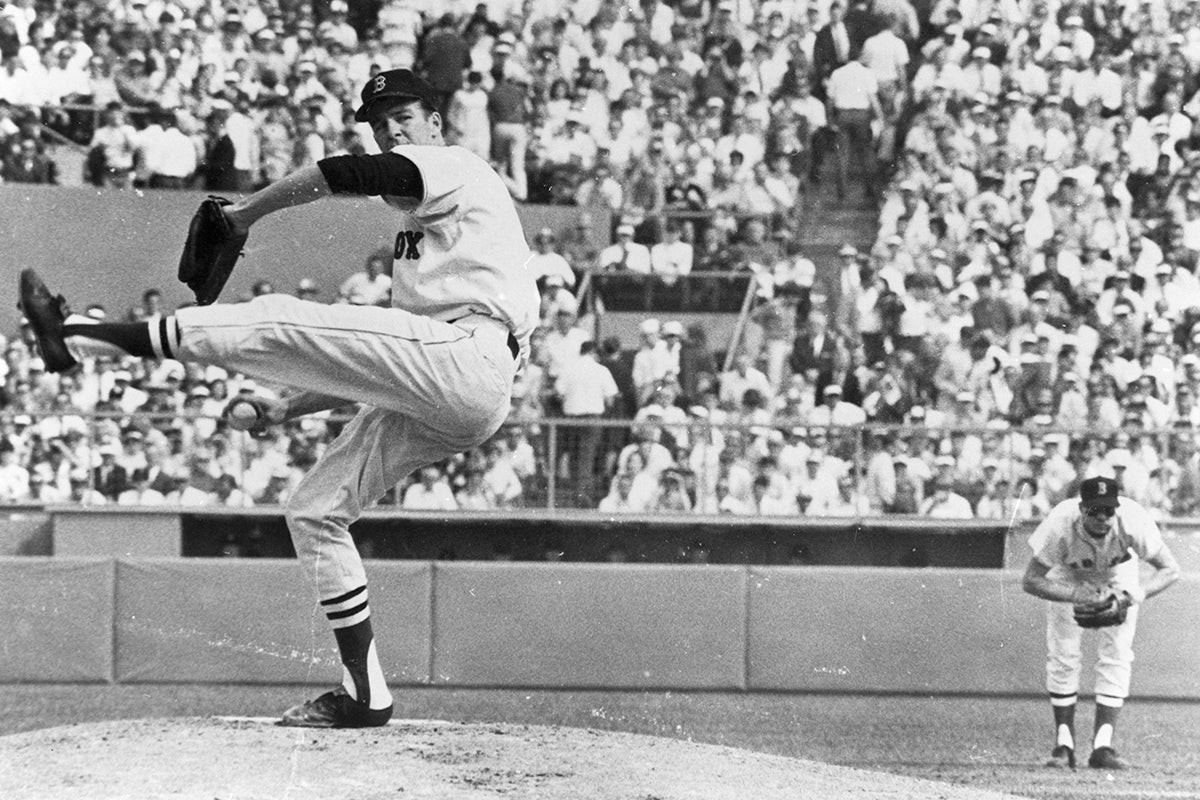 Jim Lonborg pitches for Red Sox