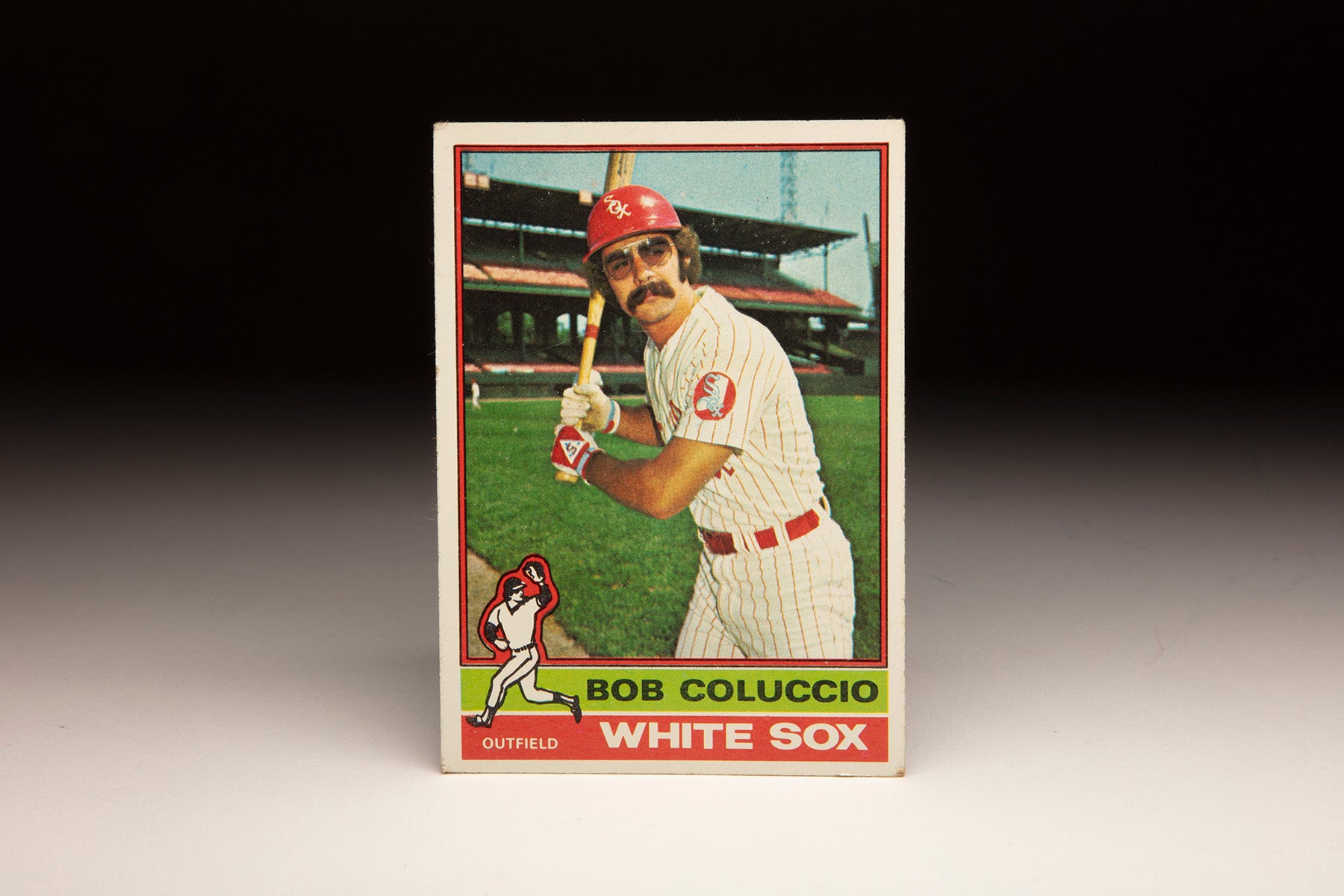 Front of 1976 Topps Bob Coluccio card