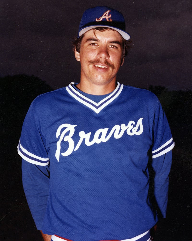 Head and shoulders portrait of Bob Walk in Braves uniform