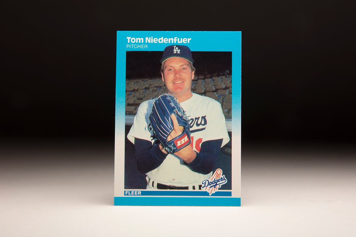 Front of 1987 Fleer Tom Niedenfuer card