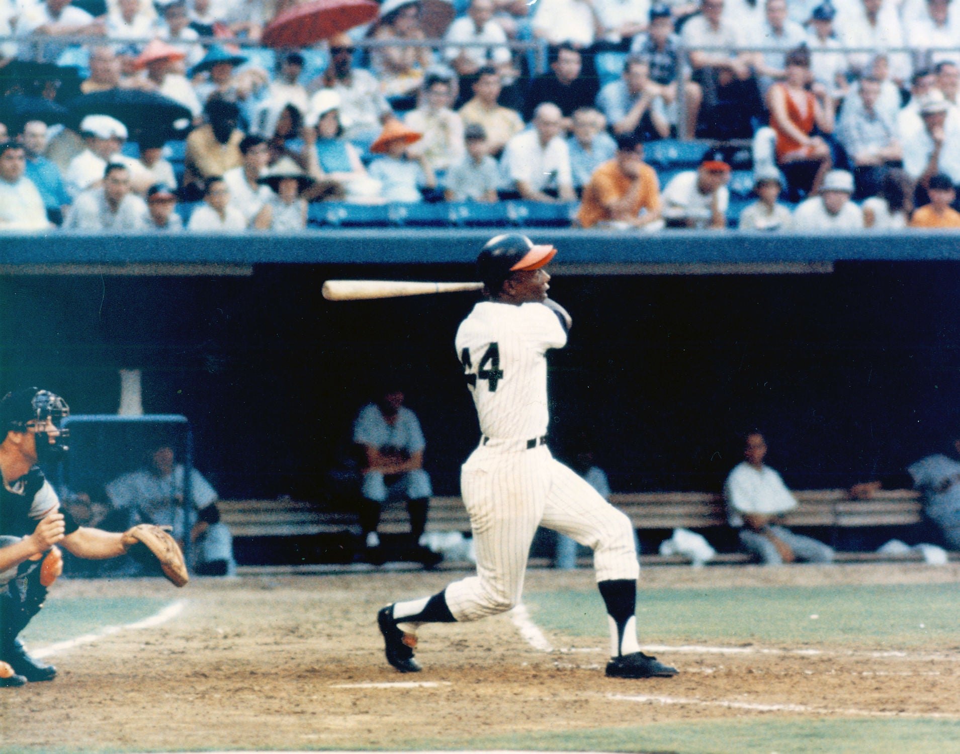 hank aaron hitting