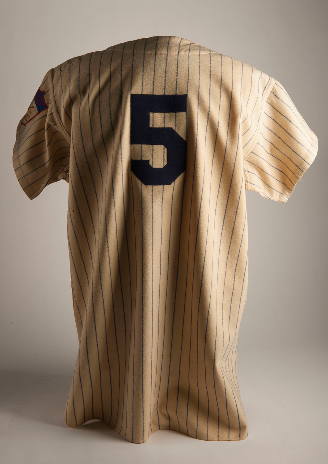 joe dimaggio jersey number