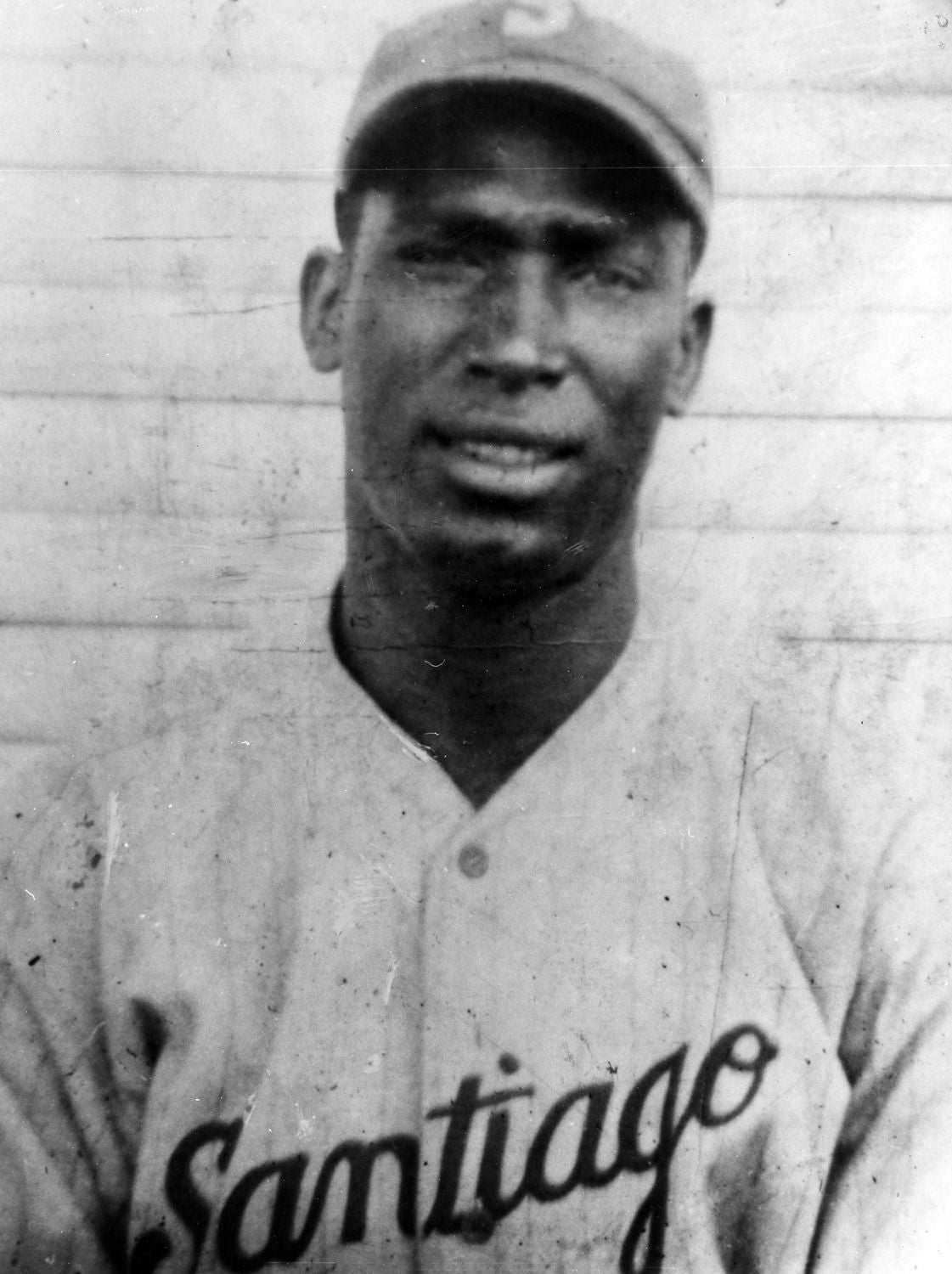 Martin Dihigo's son overcome by emotion at Hall of Fame | Baseball Hall of Fame