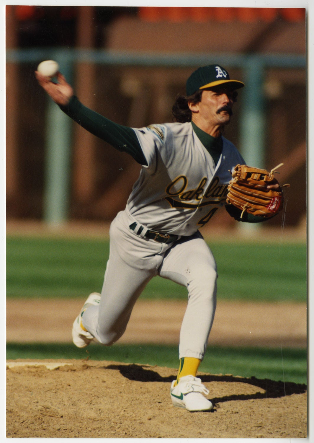 Dennis Eckersley the second pitcher to record a 50save season