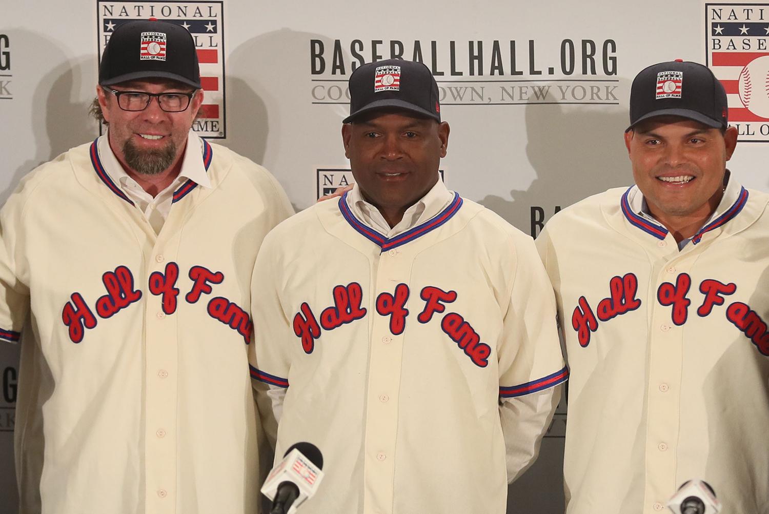 Pudge Rodriguez, Bagwell, Raines selected to Hall of Fame