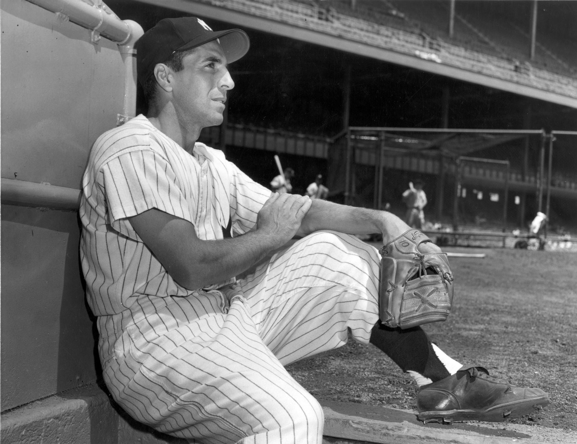 Future Hall of Famer Phil Rizzuto wins 1950 AL MVP Award | Baseball ...