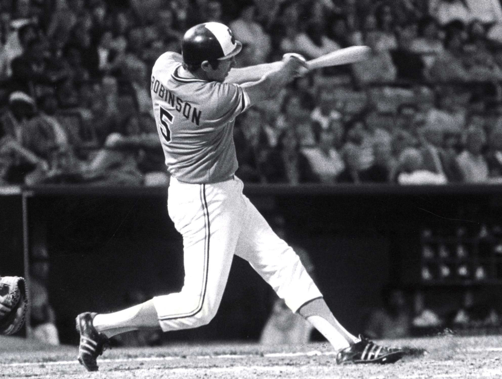 CardCorner: 1973 Topps Brooks Robinson | Baseball Hall of Fame