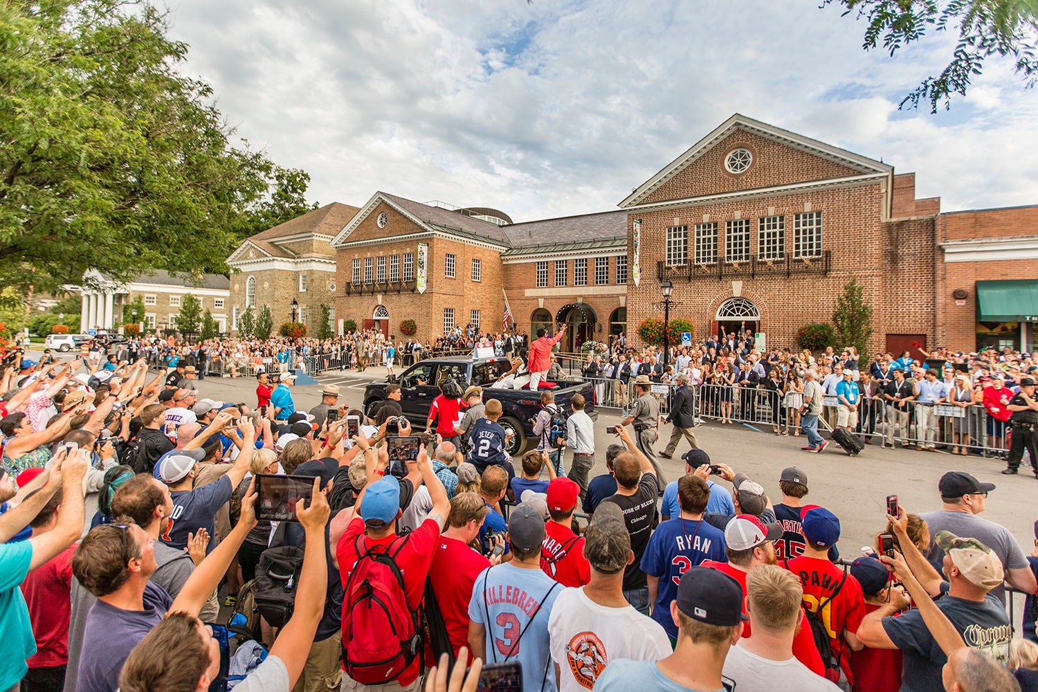 Hall of Famers arrive in Cooperstown to start baseball’s best weekend