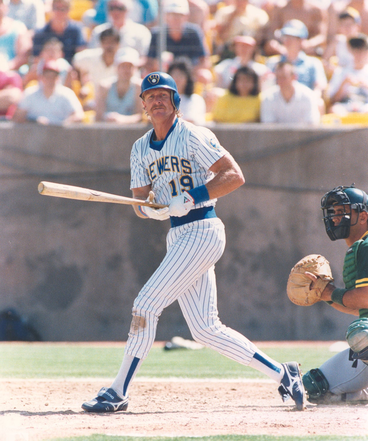 Milwaukee Brewers Robin Yount(19) in action during a game from his