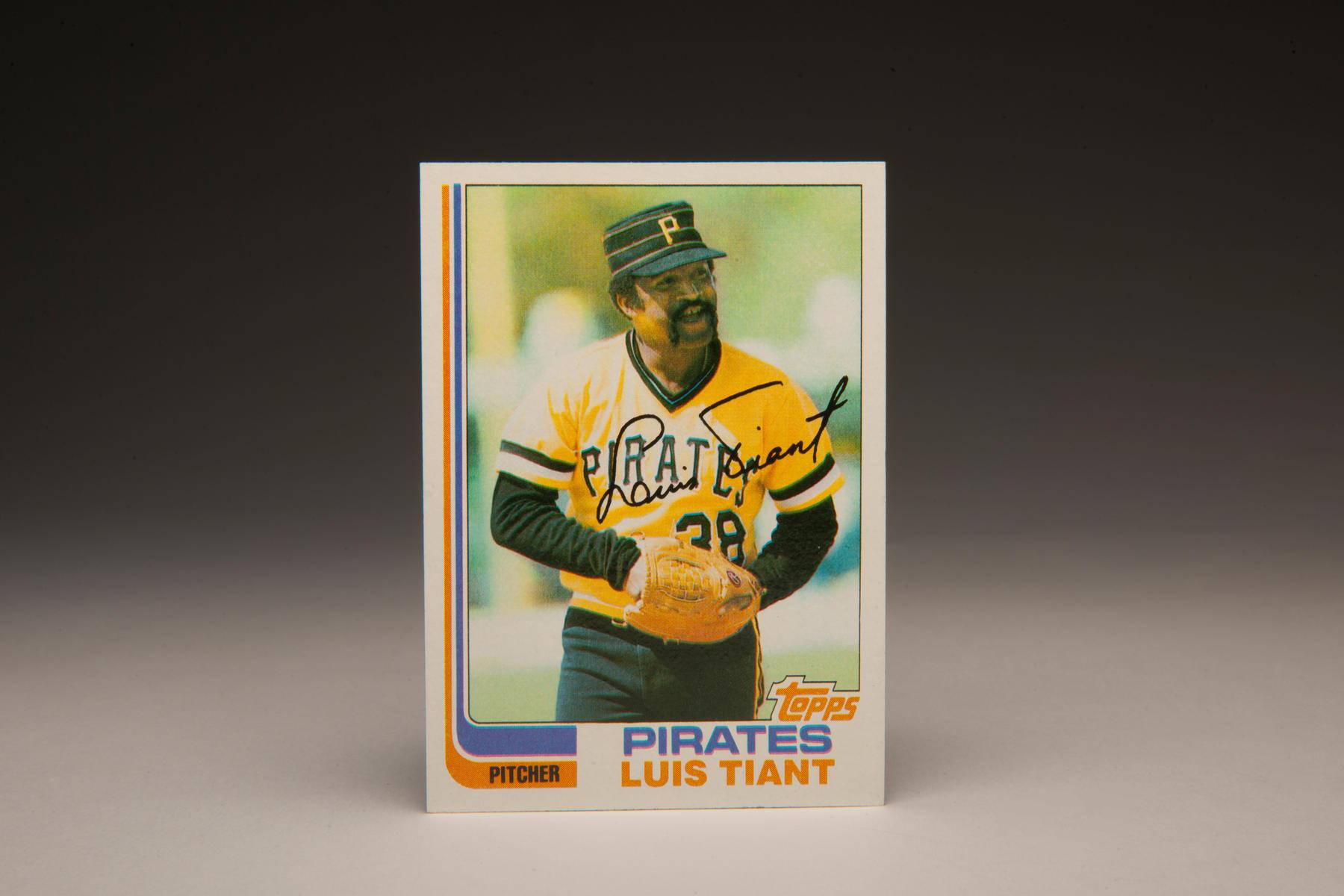  CardCorner 1982 Topps Luis Tiant Baseball Hall Of Fame